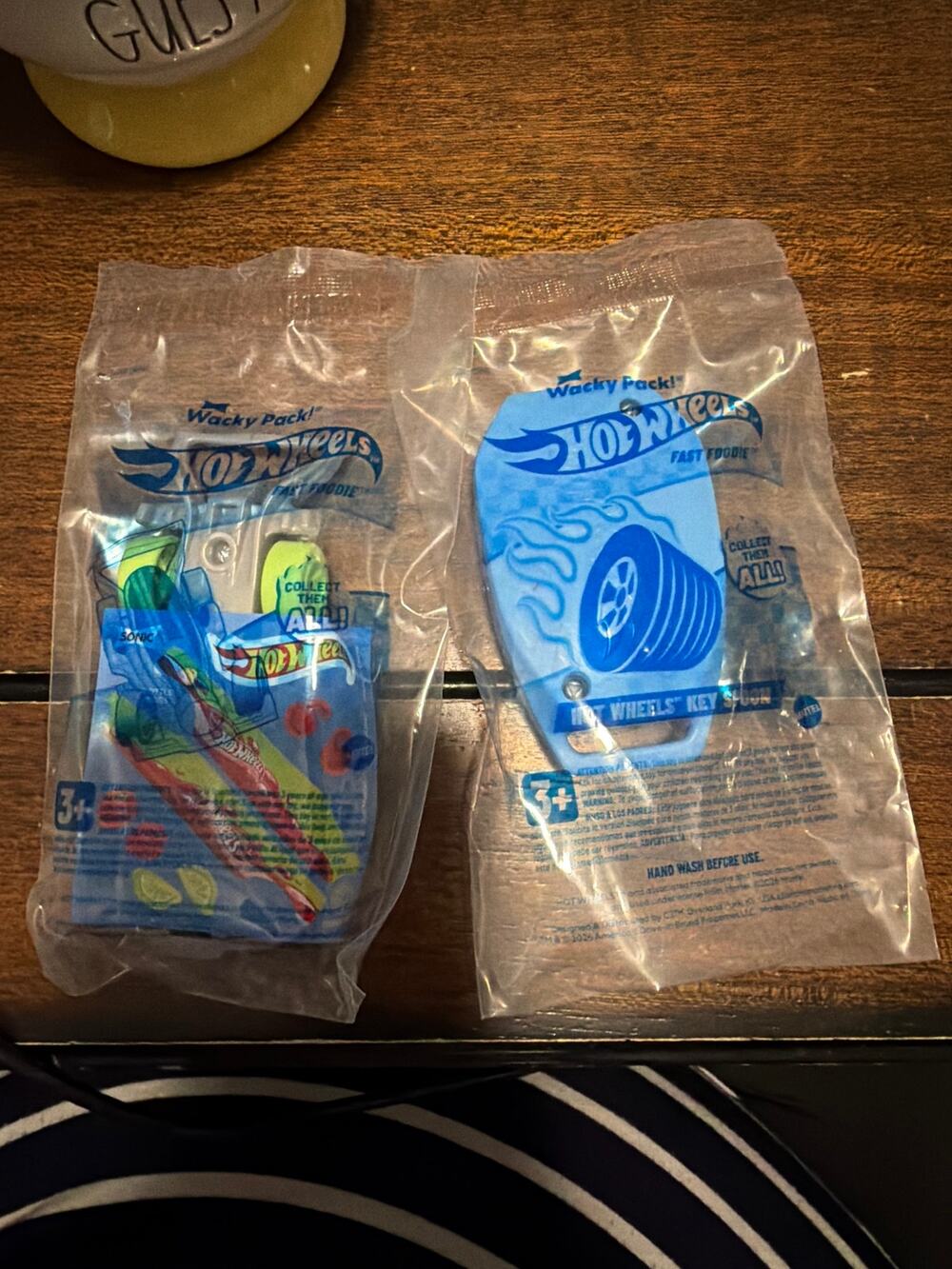 Sonic Wacky Pack Hot
Wheels Key Spoon Blue & Fast Foodie